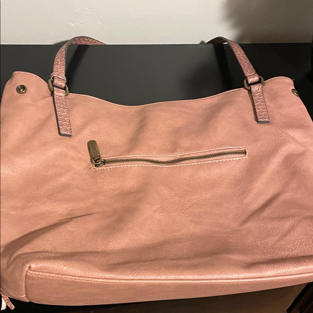 Darcy Marks London Vegan-Taupe Leather Shoulder Bag - Picture 6 of 7